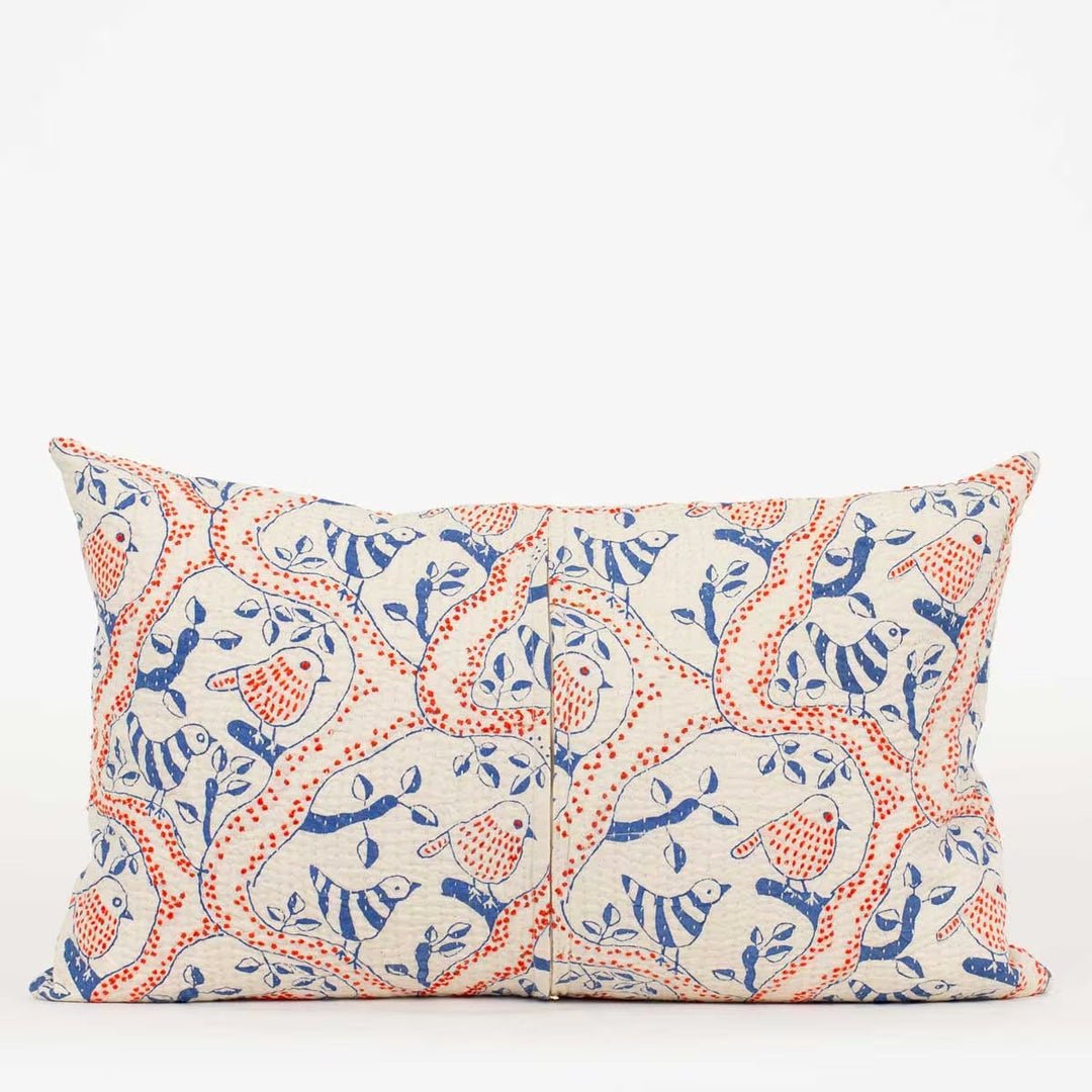 A world of craft Sofakissen Quilt Sofakissen - Vögel blau rot 30 x 50 cm bei Nauli and Stories