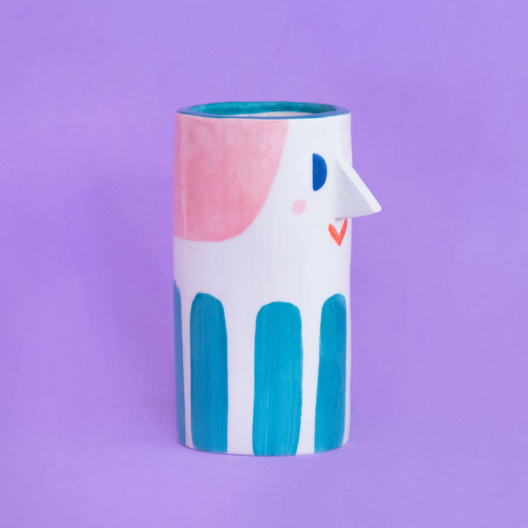Ana Seixas Vase Vase | Ordnungshelfer Mädchen mit türkisen Streifen bei Nauli and Stories