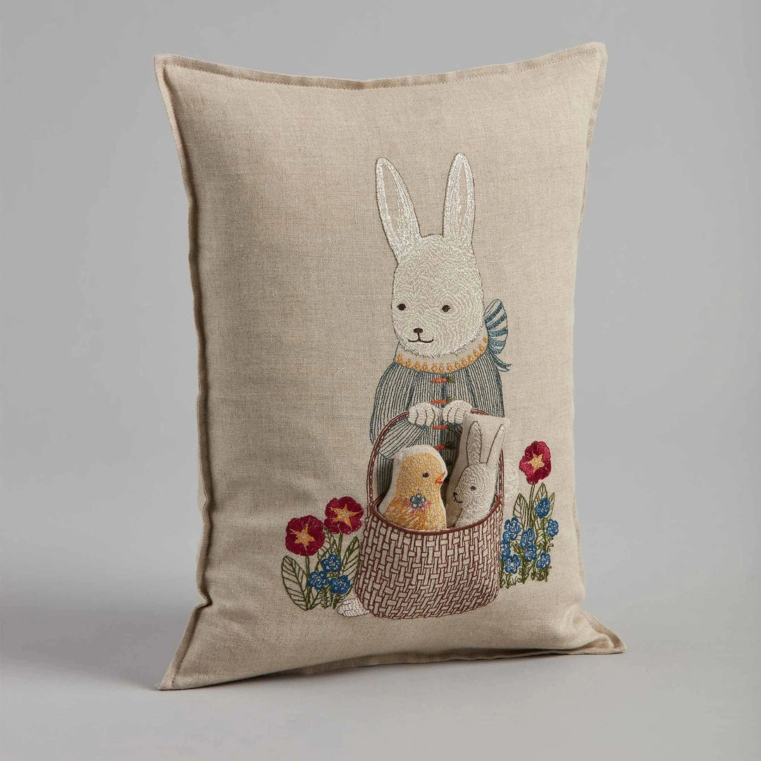 Coral & Tusk Sofakissen Easter Bunny Pocket Pillow bei Nauli and Stories