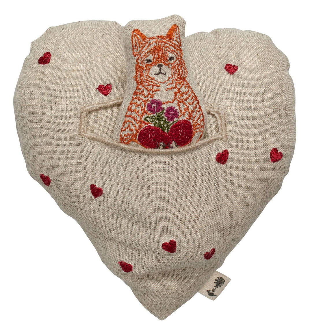 Coral & Tusk Kuschelkissen Fox in Love - besticktes Leinenkissen in Herzform mit Fuchspuppe bei Nauli and Stories