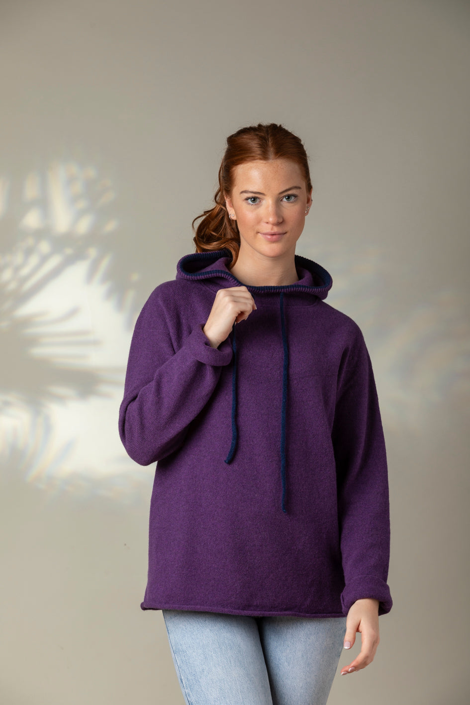 Eribé Pullover Corry Hoody Sweater Aubergine bei Nauli and Stories