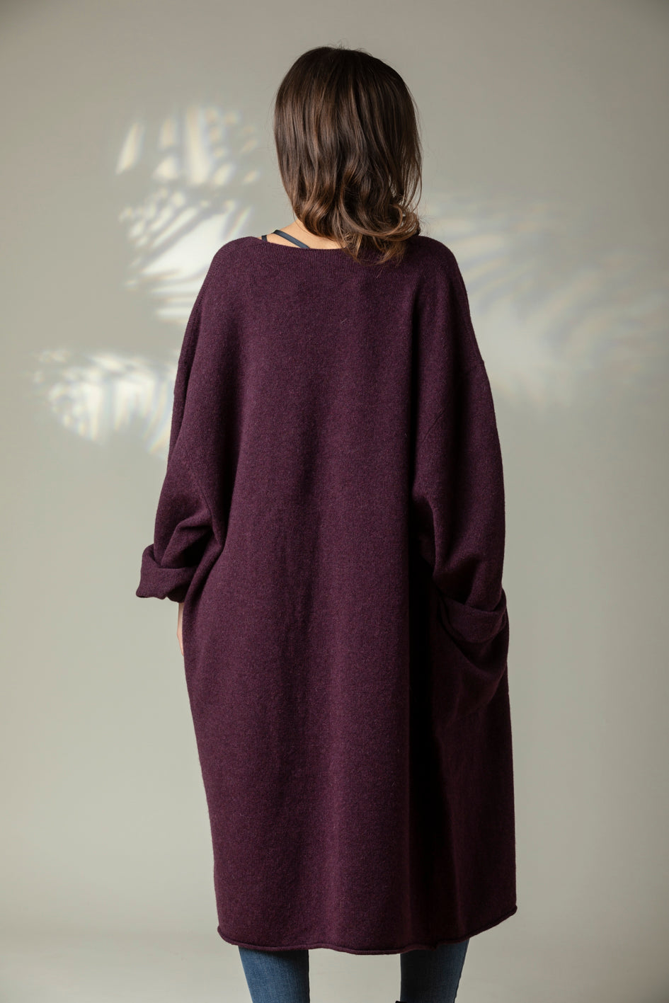 Eribé Strickmantel Strickmantel  Corry Long Cardigan Blackgrape bei Nauli and Stories