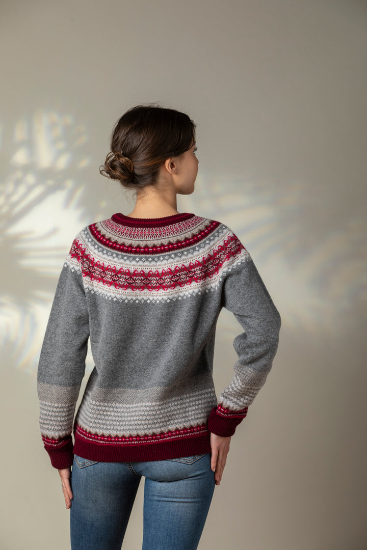 Eribé Pullover Wollpullover Alpine Sweater Greyberry bei Nauli and Stories