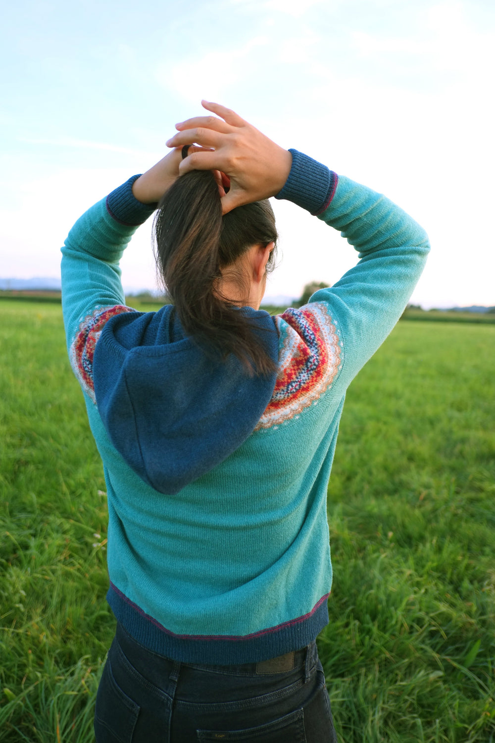 Eribé Pullover Damenpullover türkis mit Kapuze Alpine Emerald bei Nauli and Stories