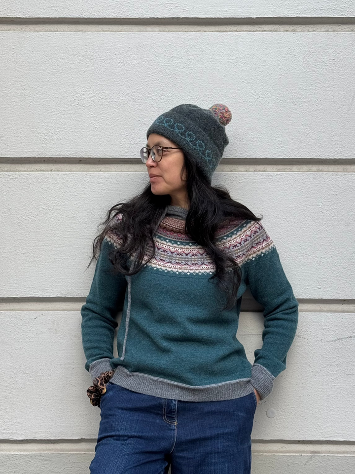 Eribé Pullover Damenpullover mit Kapuze Lugano bei Nauli and Stories