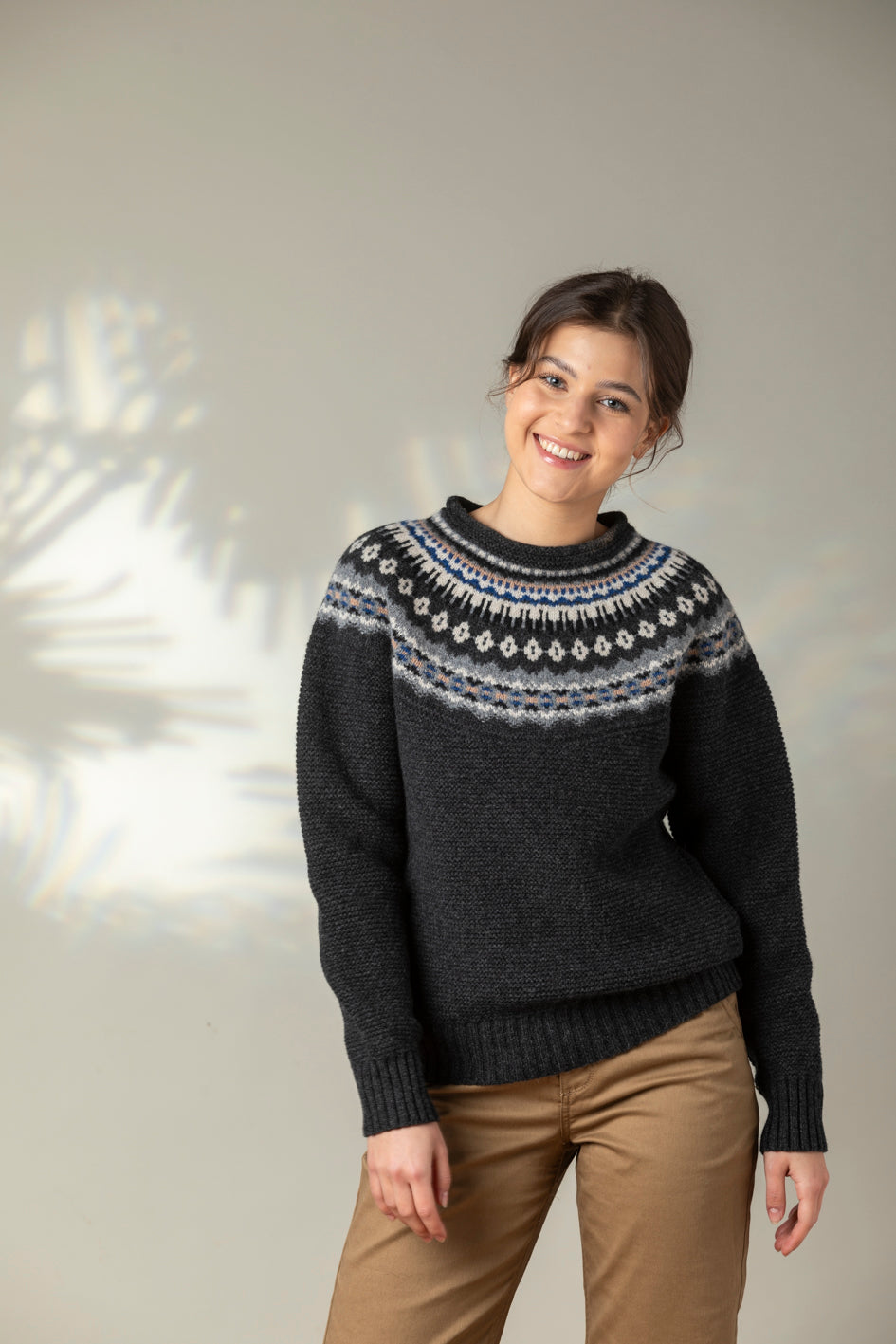 Eribé Pullover Damenpullover Stonybrek Aries bei Nauli and Stories