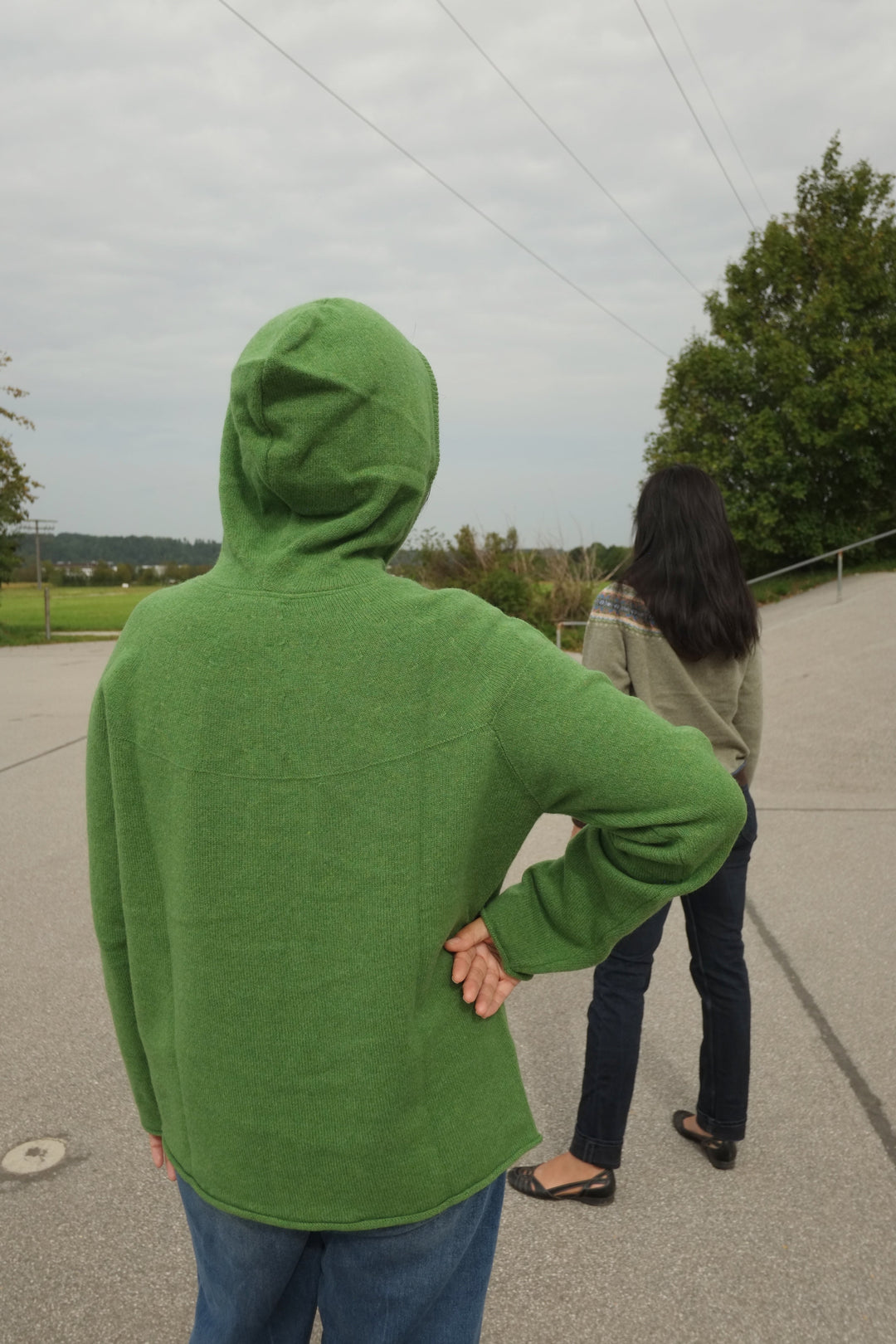 Eribé Pullover Unisex Pullover mit Kapuze - Corry Hoody Sweater Watercress bei Nauli and Stories
