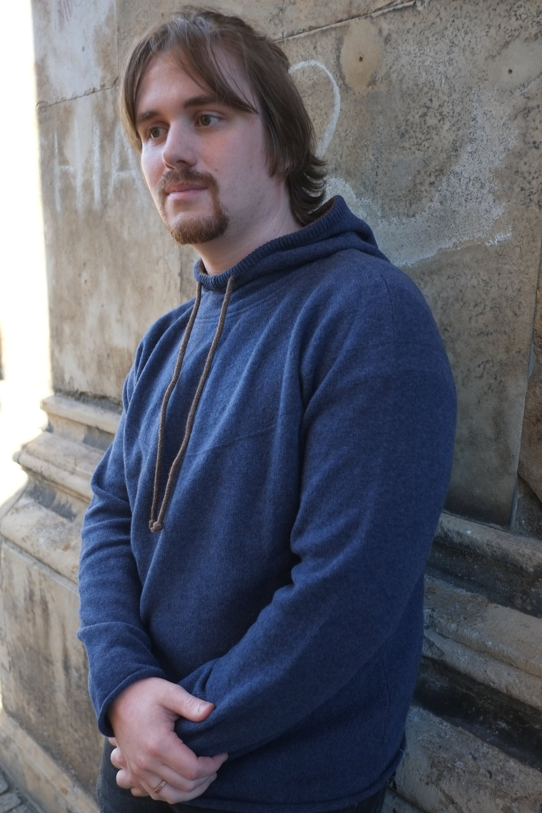 Eribé Pullover Unisex- Pullover mit Kapuze Rhapsody bei Nauli and Stories