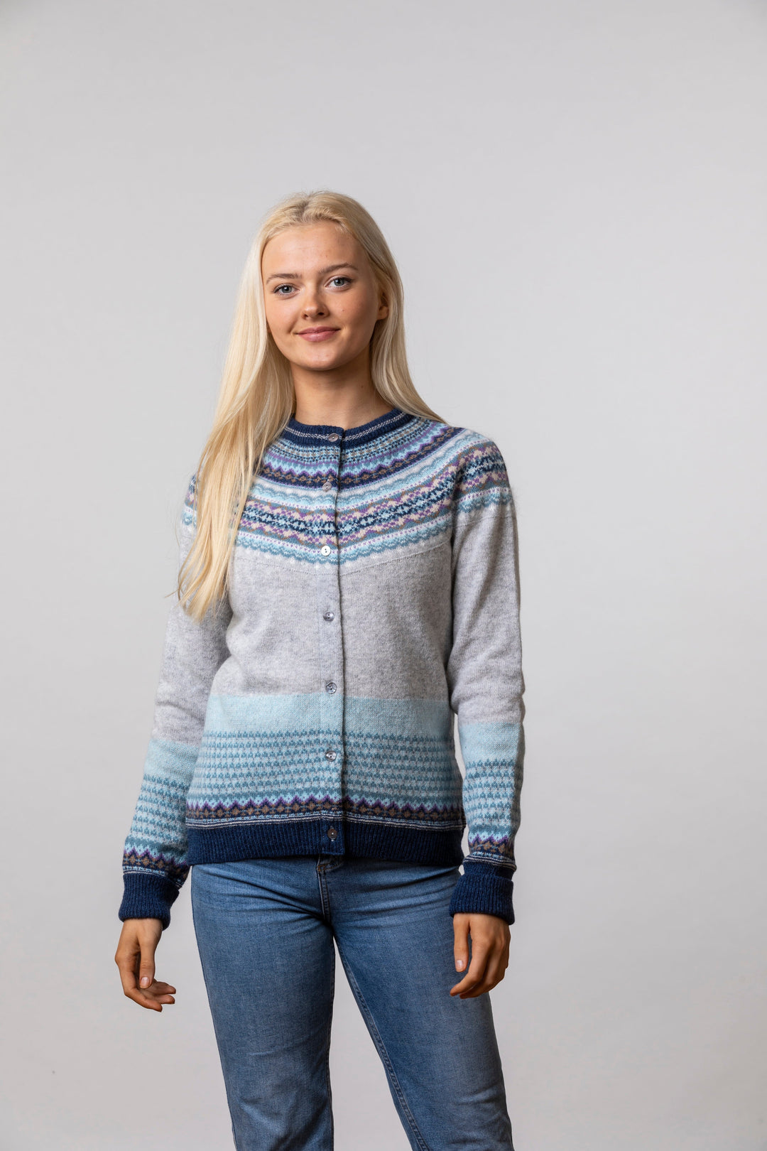 Eribé Strickjacke Strickjacke Alpine Cardigan Arctic bei Nauli and Stories