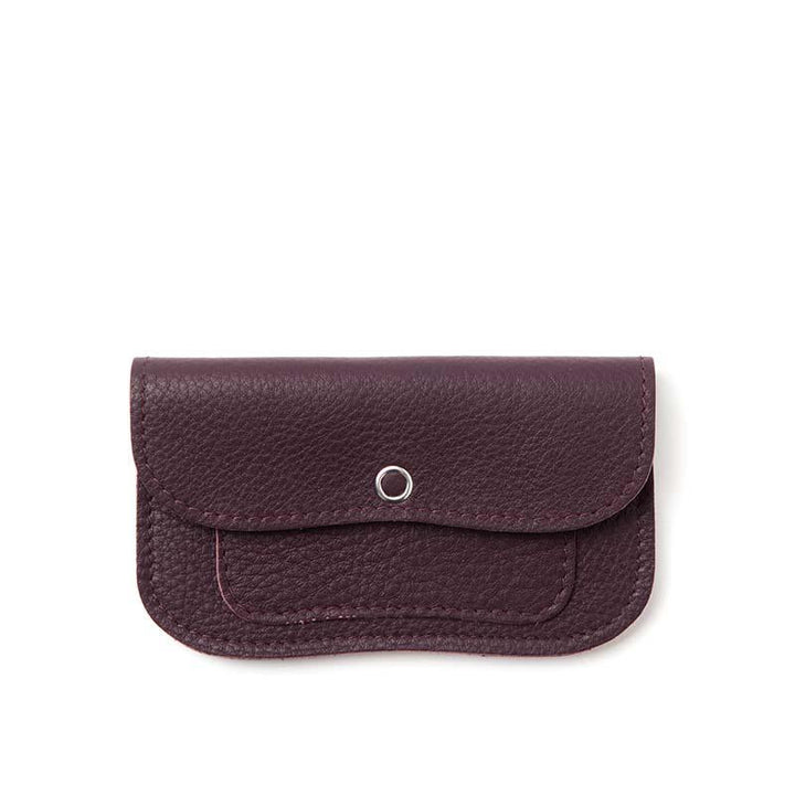 Keecie Geldbeutel aus Leder Cat Chase Wallet small - Aubergine -  Ledergeldbörse mit Siebdruck Katzen bei Nauli and Stories