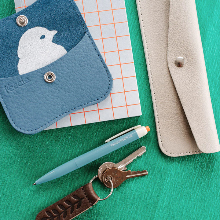 Keecie Geldbeutel aus Leder Mini Me Wallet blau painters blue bei Nauli and Stories