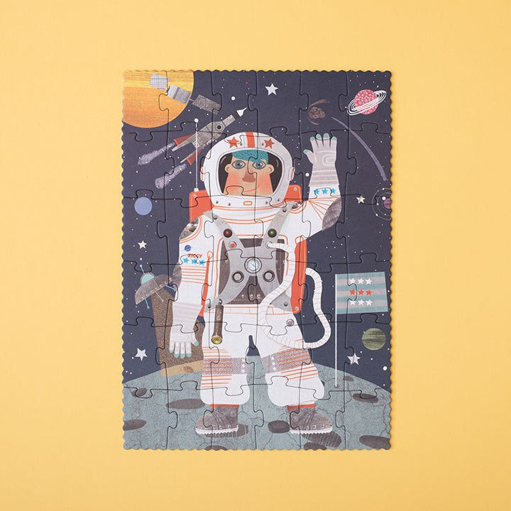 Londji Puzzle ASTRONAUT POCKET PUZZLE bei Nauli and Stories