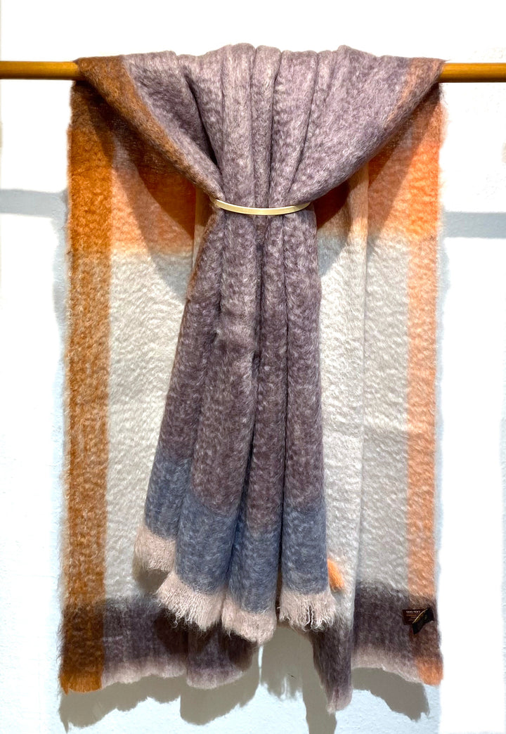 Mantas Ezcaray Sofadecke Mohair Decke ROZCO 130 x 200cm in Erd- und Eisfarben bei Nauli and Stories