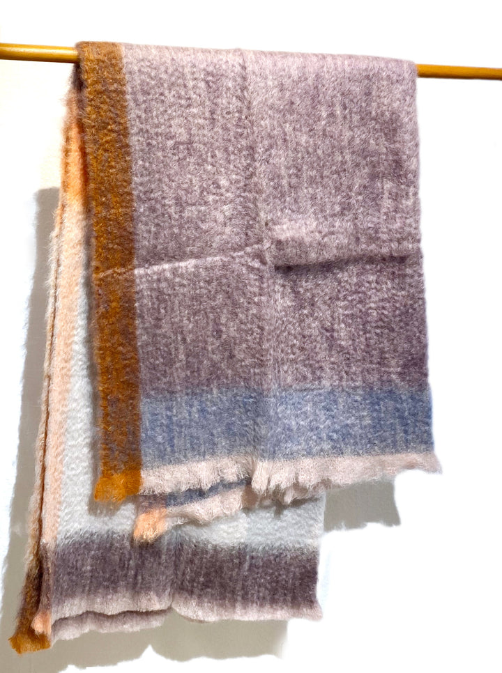 Mantas Ezcaray Sofadecke Mohair Decke ROZCO 130 x 200cm in Erd- und Eisfarben bei Nauli and Stories