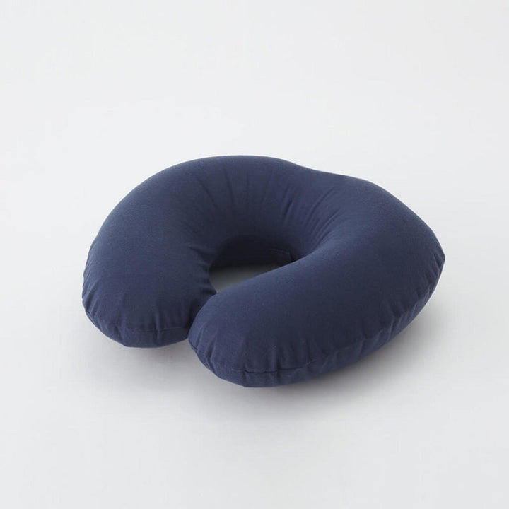 Marna Nackenkissen Fuu One-Breath Neck Pillow – nachtblau bei Nauli and Stories