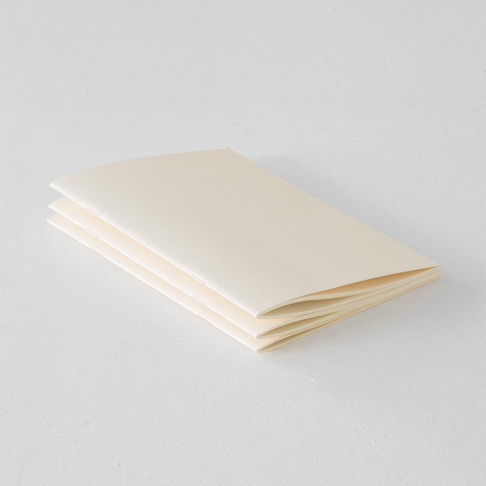 Midori Notizhefte Notizheft DIN A5 | MD Notebook Light Lined (liniert) – 3er Pack bei Nauli and Stories
