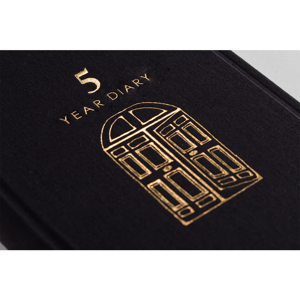 Midori Tagebuch Daily Diary 5 Years Gate Black bei Nauli and Stories
