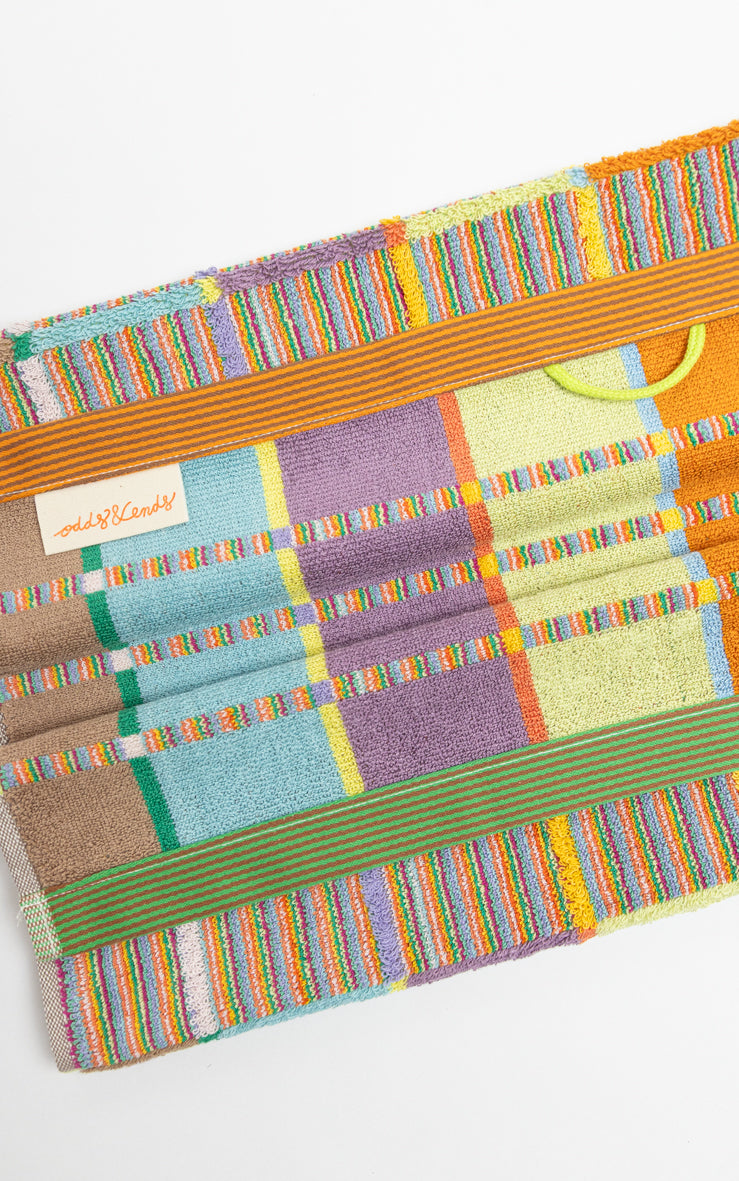 Odds & Ends Badematte Frottee Badematte #69 criss cross, 60x80cm bei Nauli and Stories