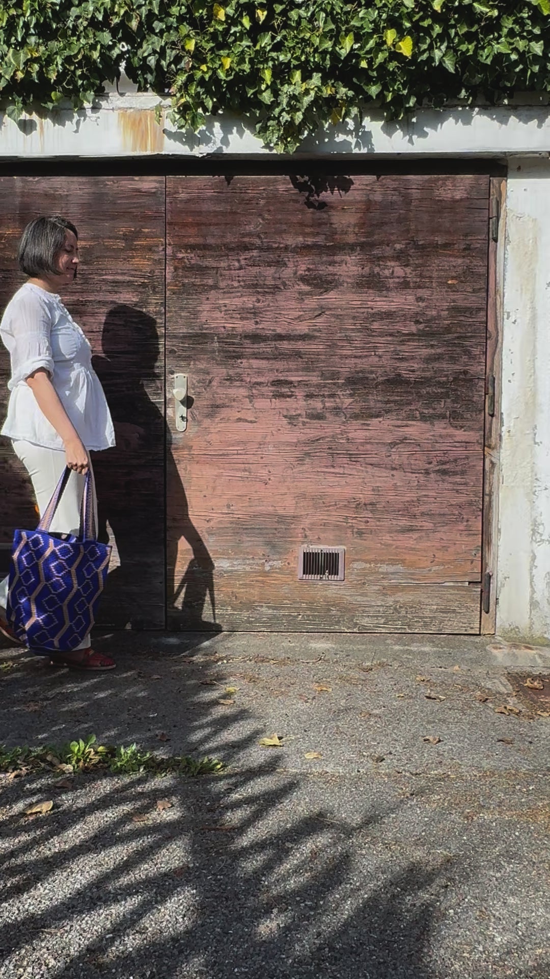 Geometric round tote L | Lapis