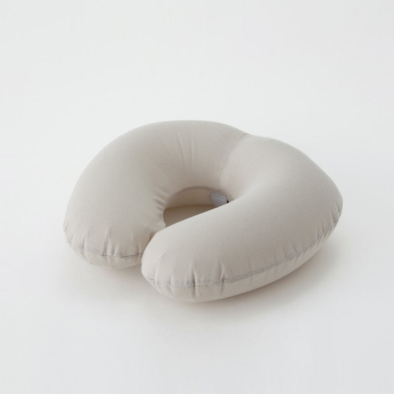 Marna Nackenkissen Fuu One-Breath Neck Pillow – Beige bei Nauli and Stories