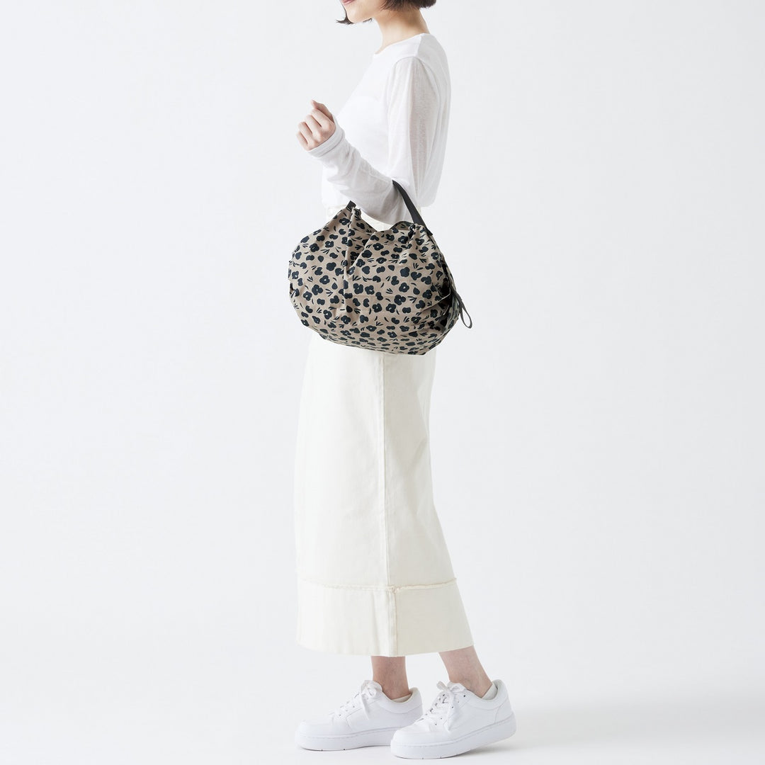 Shupatto Einkaufstasche Shupatto Falttasche S - Paw Marks bei Nauli and Stories