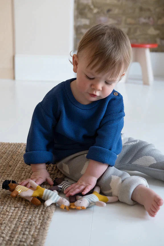 Sophie Home Babyrassel Babyrassel - Puppe bei Nauli and Stories