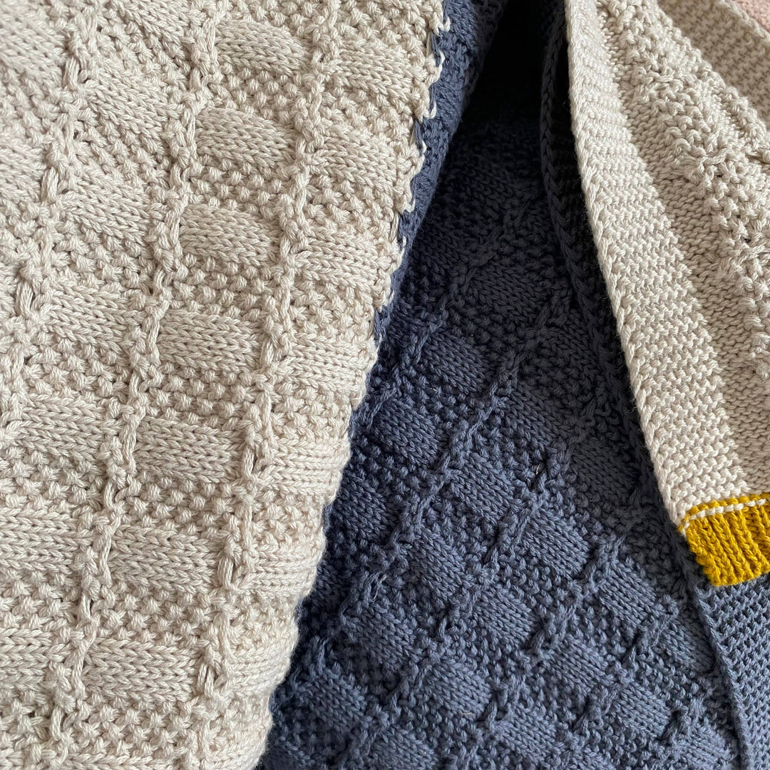 Sophie Home Babydecke Babydecke aus Baumwolle Blaugrau / Cremefarben bei Nauli and Stories