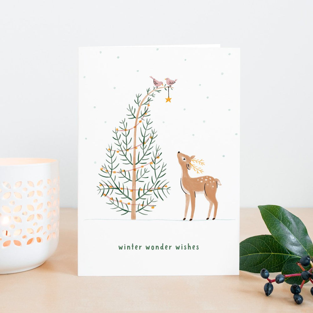 Studio Kuukeluus Weihnachten Weihnachtskarte Hirsch und Vögelchen bei Nauli and Stories