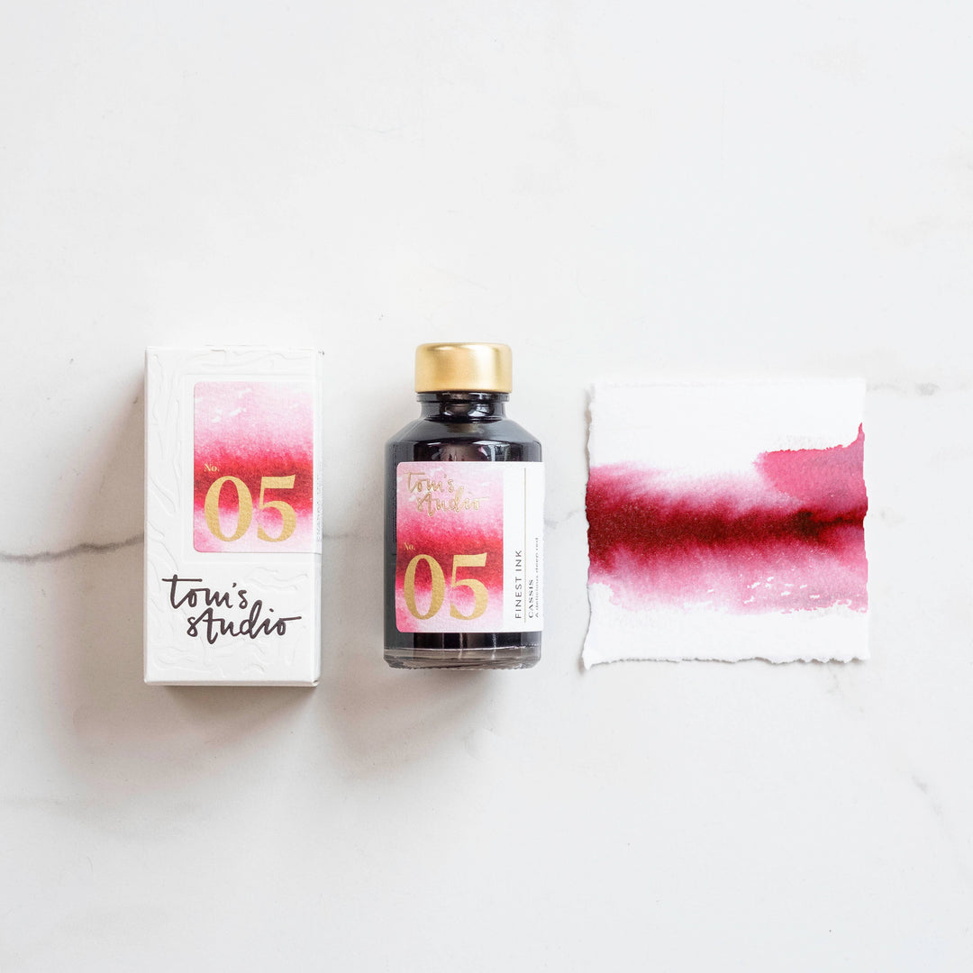 Tom's Studio Füllertinte Fountain Pen Ink - 05 - Cassis bei Nauli and Stories