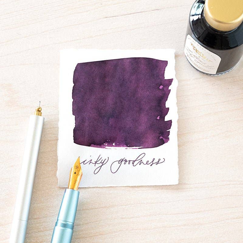 Tom's Studio Füllertinte Fountain Pen Ink 17 - Damson bei Nauli and Stories