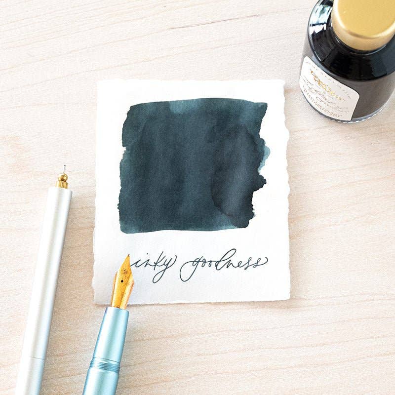 Tom's Studio Füllertinte Fountain Pen Ink - 08 - Loch Ness bei Nauli and Stories