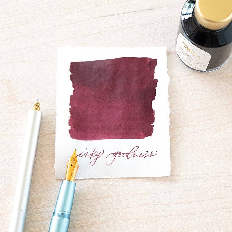 Tom's Studio Füllertinte Fountain Pen Ink - 13 - Mulberry bei Nauli and Stories