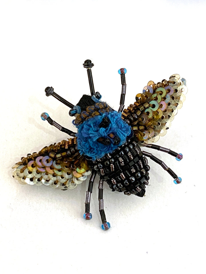 Trovelore Brosche gestickte Brosche - blaue Holzbiene bei Nauli and Stories
