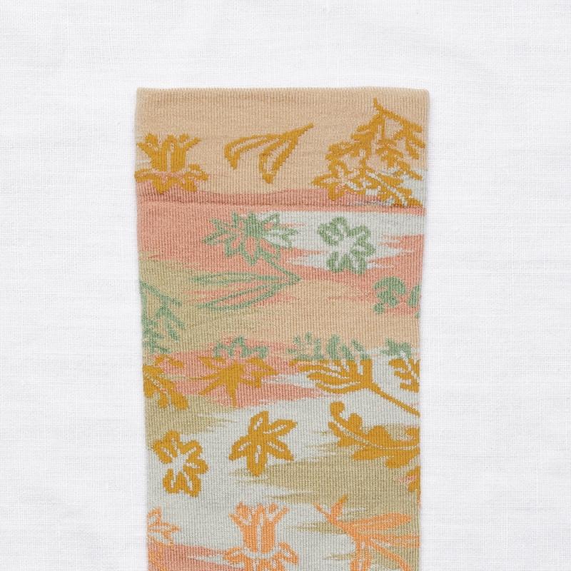 Bonne Maison Socken Socken Sand Domino Paper bei Nauli and Stories