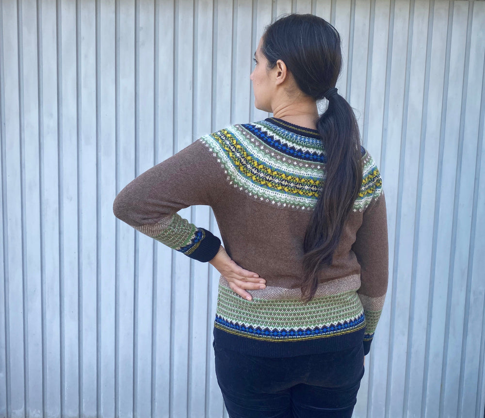 Eribé Pullover Pullover aus reiner Wolle - Alpine Harris Brown bei Nauli and Stories