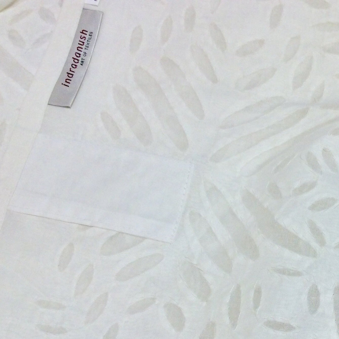 Indradanush Vorhang Vorhang Cutwork weiß auf weiß 125 x 260cm bei Nauli and Stories