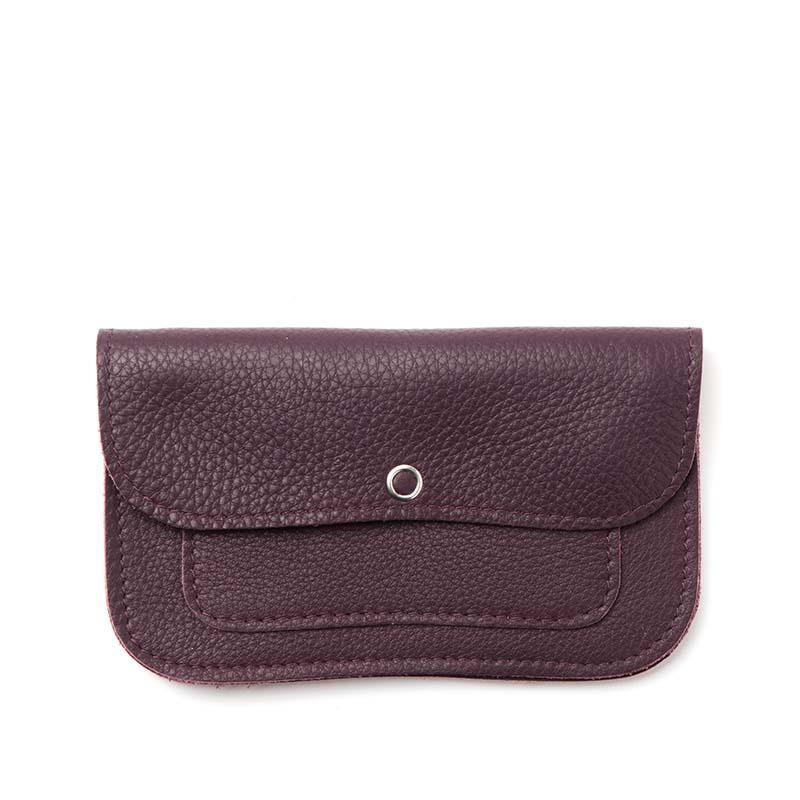 Keecie Geldbeutel aus Leder Cat Chase Wallet - auberginfarbene Ledergeldbörse mit Siebdruck Katzen bei Nauli and Stories