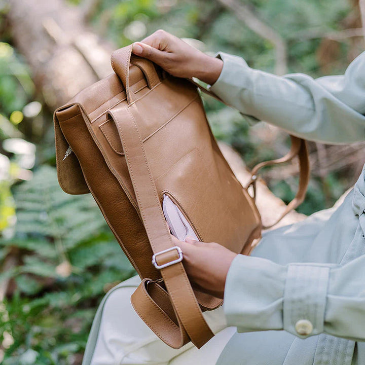 Keecie Rucksack Lederrucksack Come Along Cognac used look bei Nauli and Stories