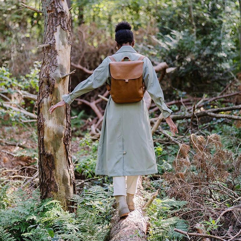 Keecie Rucksack Lederrucksack Come Along Cognac used look bei Nauli and Stories