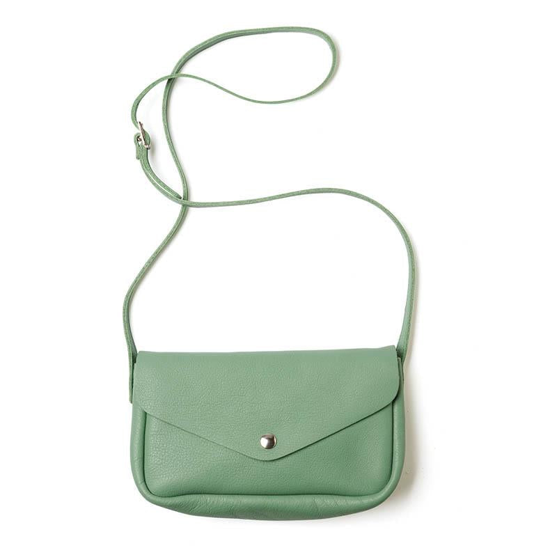 Keecie Handtasche Kleine Ledertasche forest grün mit Siebdruck auf der Innenseite -  Humming Along Bag bei Nauli and Stories
