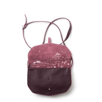 Keecie Handtasche Move Mountains Bag kleine Ledertasche Aubergine bei Nauli and Stories