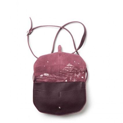 Keecie Tasche Move Mountains Bag kleine Ledertasche Aubergine