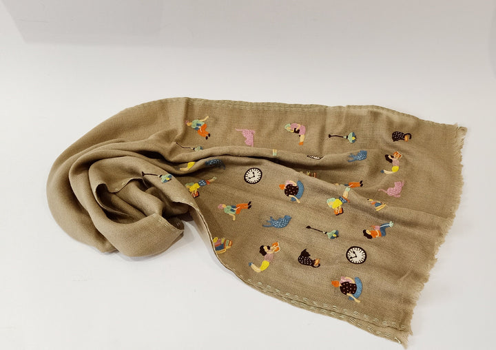 LAÏTEworks Schal Handbestickter Schal aus beigem Kaschmir / Wolle bei Nauli and Stories