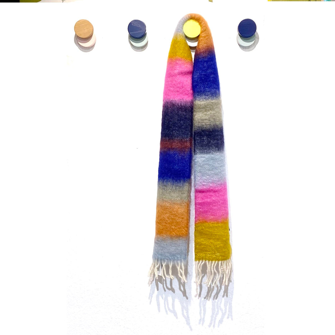 Mantas Ezcaray Wollschal Regenbogenschal Matisse - Knallpink, Erde und Himmel