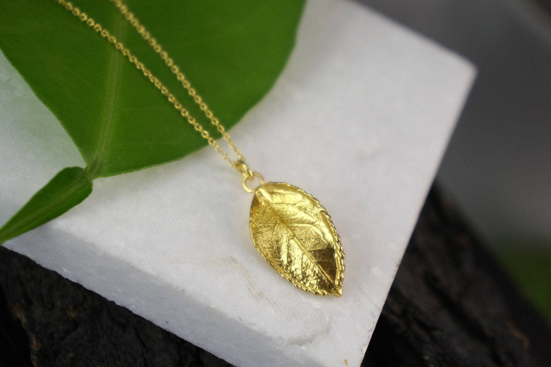 Mother Nature Jewelry Halskette Kette Rosenblatt bei Nauli and Stories