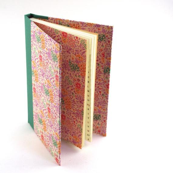 Nauli Adressbuch Adressbuch A6 Sommerblumen rosa grün bei Nauli and Stories