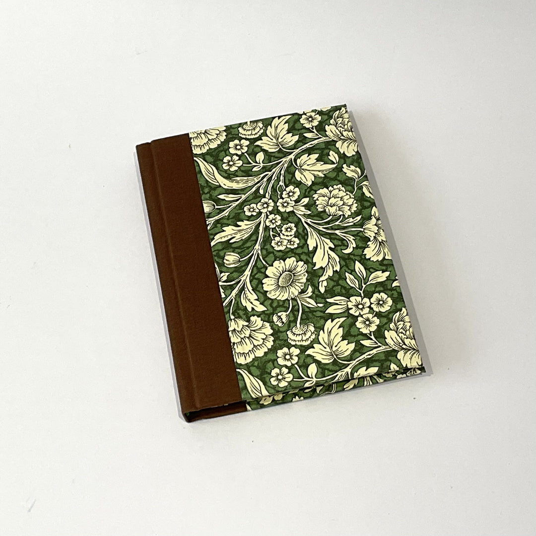 Nauli Adressbuch Adressbuch DIN A6 Renaissance Blumen grün braun bei Nauli and Stories