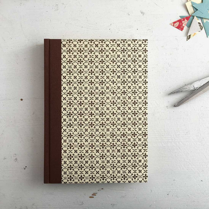 nauli Adressbuch Großes Adressbuch DIN A5 Sternblumen braun bei Nauli and Stories