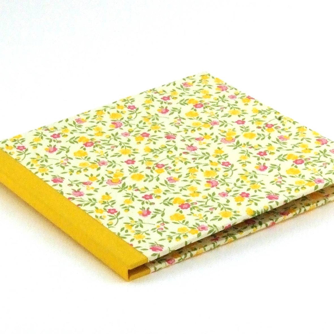 Nauli CD / DVD Hülle für 1 CD CD Hülle Blumenregen gelb rosa bei Nauli and Stories