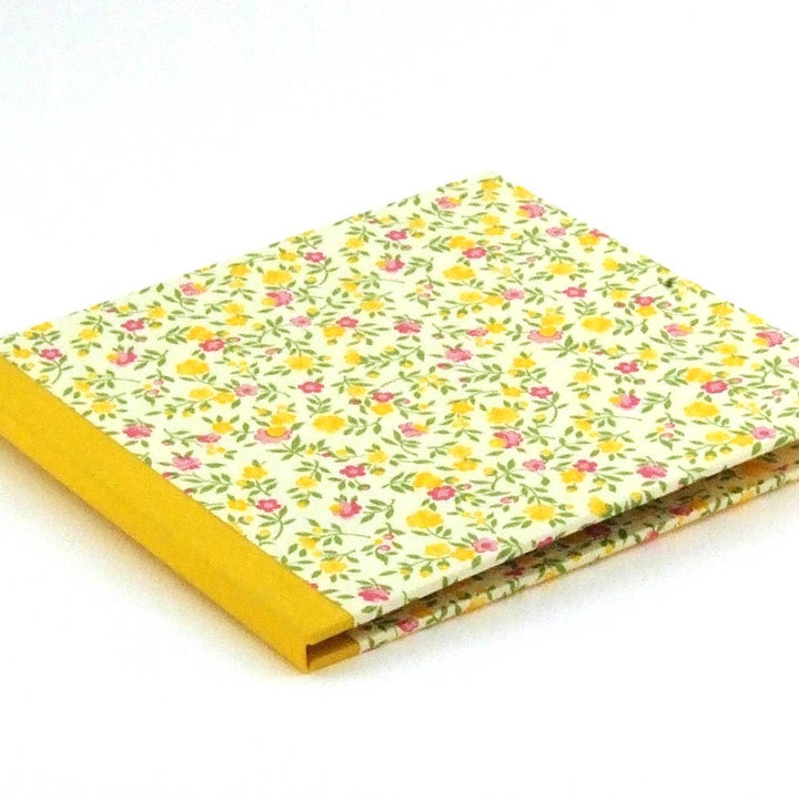 Nauli CD / DVD Hülle für 1 CD CD Hülle Blumenregen gelb rosa bei Nauli and Stories